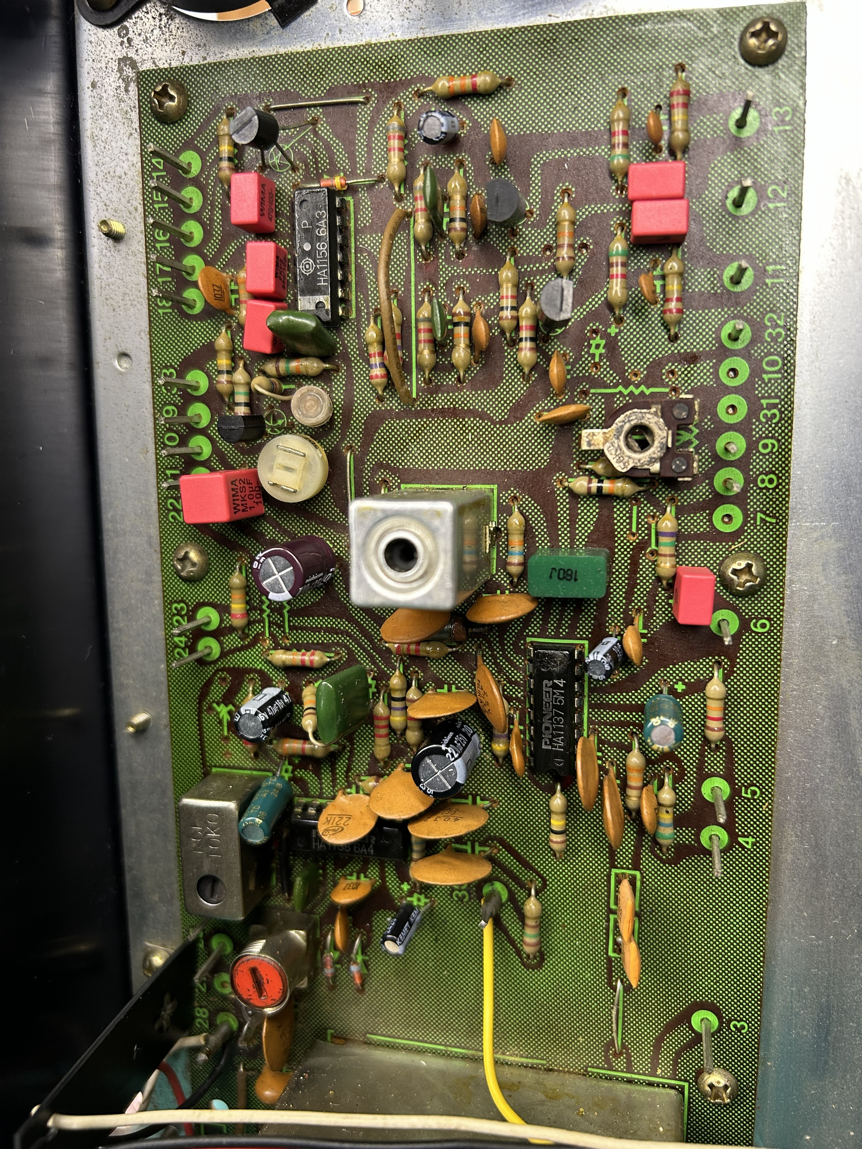 Pioneer SX-535 tuner board during restoration